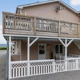 3 Bedroom Beautiful Apartment In Allinge