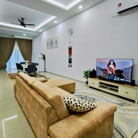 Sapphire Suites, SP Saujana، فندق في سونغاي بيتاني