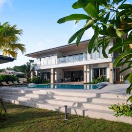 5 Bdr 18 meter Pool villa in Laguna Phuket