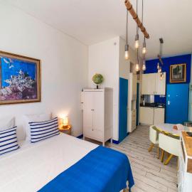 Studio Travel 22M2, 120m Vieux-Port ,Clim , Wifi ,Accès autonome avec code
