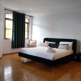 Number 29 Adelaide Street, hotel sa Fremantle