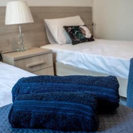 The Twin Haven Suites, hotel en Hamrun