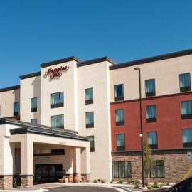 Hampton Inn by Hilton Fort Morgan, khách sạn ở Fort Morgan