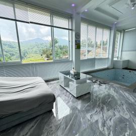 Teras Luhur Villa dengan Jacuzzi, hotel u gradu 'Sindangwangi'