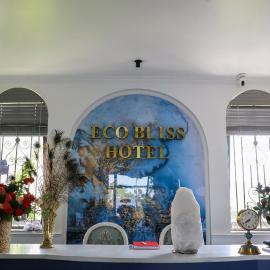 Eco Bliss Hotel, hotel in Thôn Lại Thê