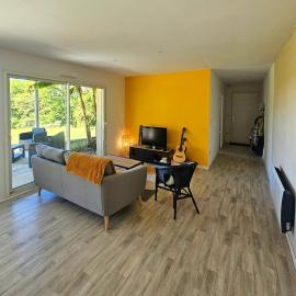 Vue sur les Pyrénées, hotel en Madiran
