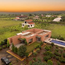 StayVista at Terracotta Skies with Courtyard & Pool