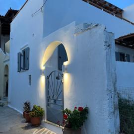 La Casa Bianca Naxos โรงแรมในVívlos