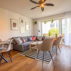 Modern Apartment with Balcony near SBB - Special CUATRO PICASSO Apartment, Basel, up to 6 guests