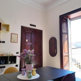 Casa Manu NUOVO appartamento in CENTRO STORICO, hotel em Benevento