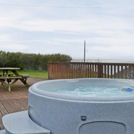 Colman Bach, hotel in Llangwnadl