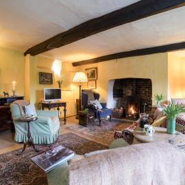 The Old Priory Cottage, hotel in Dunster