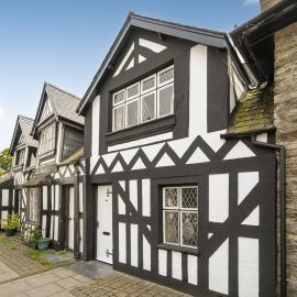 Bwthyn Llys Machynlleth Old Court House, hotel in Machynlleth