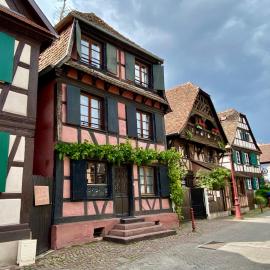 Gîte de caractère au calme , proche quartier historique, Au Merlenchanteur