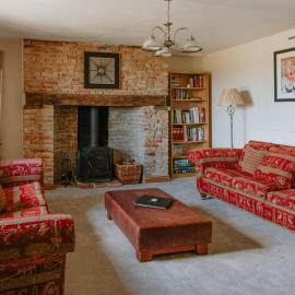 Farmhouse - Ukc6630