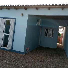 Casa grande a 1 quadra da praia