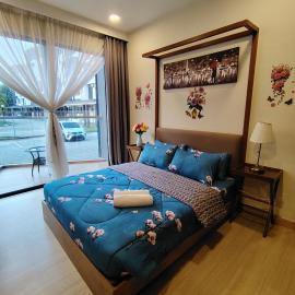 Timurbay Seafront By Moonlight, hotel a Kuantan