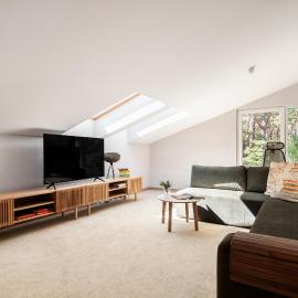 Forest & Waves - Luxury Seaside Retreat with Pool, 90m to the Beach & Pro Workstations