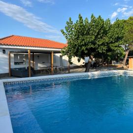 RENTALAYA! Villa Urban Luxe Reus, khách sạn ở Reus