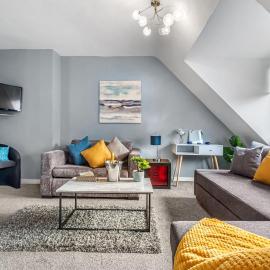 Modern Jesmond Apartment near City Centre with Parking