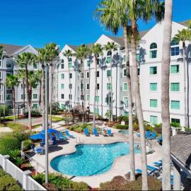 Renovated Condo near Disney Free Shuttle to Parks
