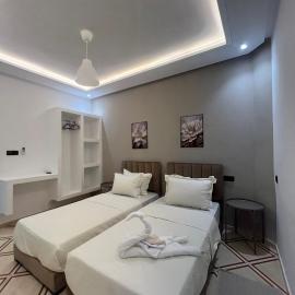 Studio lumineux avec terrasse