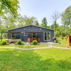 Family Home w/ Outdoor Oasis in Hudson Valley