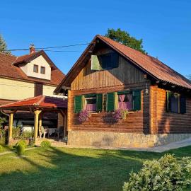 Brvnara LARA Banja Vrujci, hotel di Rakari