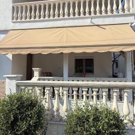 Villa Nikis, hotel en Vrasná