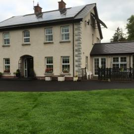 Fermanagh lakeside Self Catering, hôtel à Corranny
