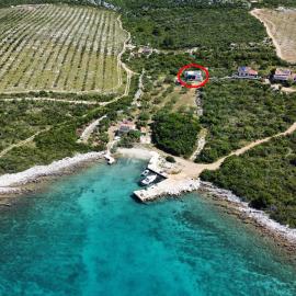 Secluded house with a parking space Cove Zuborovica, Pasman - 24333, hotel in Neviđane