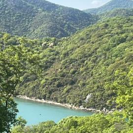 Smith's island Hut, готель у місті Hinase
