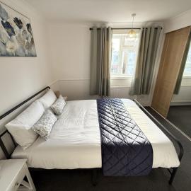 Cosy and comfy 4-bed house in Burnham (Slough) near Legoland and Windsor Castle