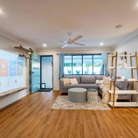 4Bed 2Bath in Capalaba Near Manly Habour, Shops & More, Hotel in Capalaba