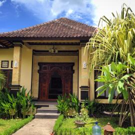Kirana Homestay, hotel i Amed