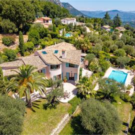 VILLA les TEMPLIERS