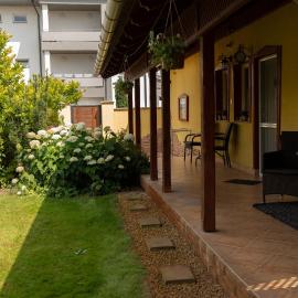 Borostyán Apartmanház, hotel a Mórahalom