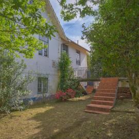 Large, converted farmhouse with pool