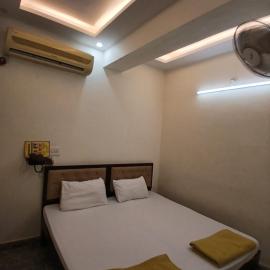Moonlight Hotel