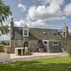 Ellon Cottage, hotell i Nethy Bridge