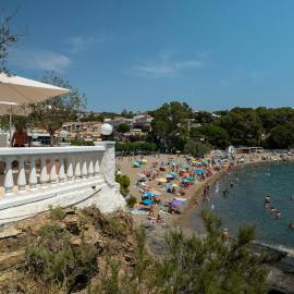 Hotel Grifeu y Restaurant - Costa Brava, ξενοδοχείο σε Llança