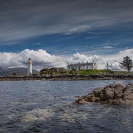 Luxury House on Private Island, Isle of Skye, hotel in Isleornsay