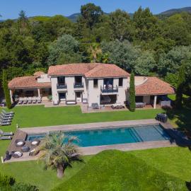 Luxueuse Villa vue mer avec piscine Golfe de St Tropez 14 personnes