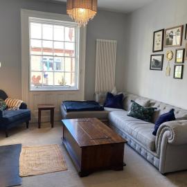 Town centre Victorian period 3 bedroom home, hotel a Bishops Castle