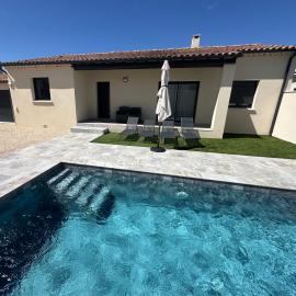 Villa moderne avec piscine Avignon, hotel v Avignonu