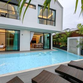 Bangtao Luxury Pool Villa - PrymaVerde, ξενοδοχείο στην Παραλία Μπανγκ Ταο