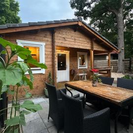 Veluws vakantiehuisje Kawoeper Lodge, hotel sa Ermelo