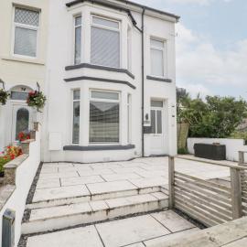 76A Mackworth Road