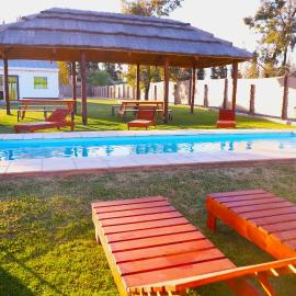 Cabaña con pileta CLIMATIZADA y gran parque en Mendoza AZUL, hotel v destinaci Las Compuertas