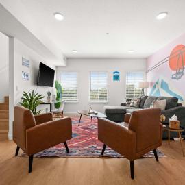 Cozy Ski Lodge 2BR 2BA Rooftop Garage, hotel in Salt Lake City